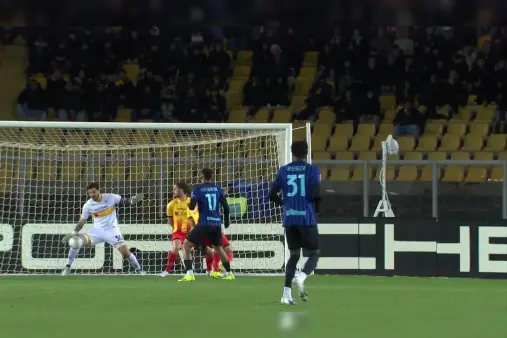 [Highlights] Goal-line save! Luis Enrique's close-range shot denied by a last-ditch clearance