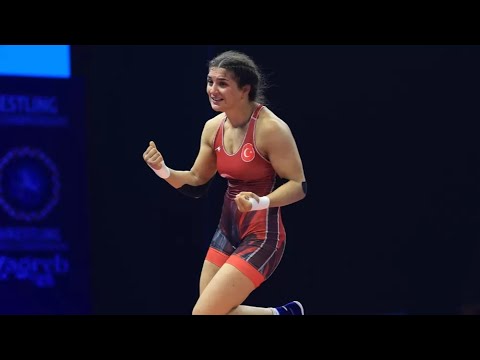 Nesrin, Türk Kadınının Gücünü Minderde Gösterdi Enfes Maç