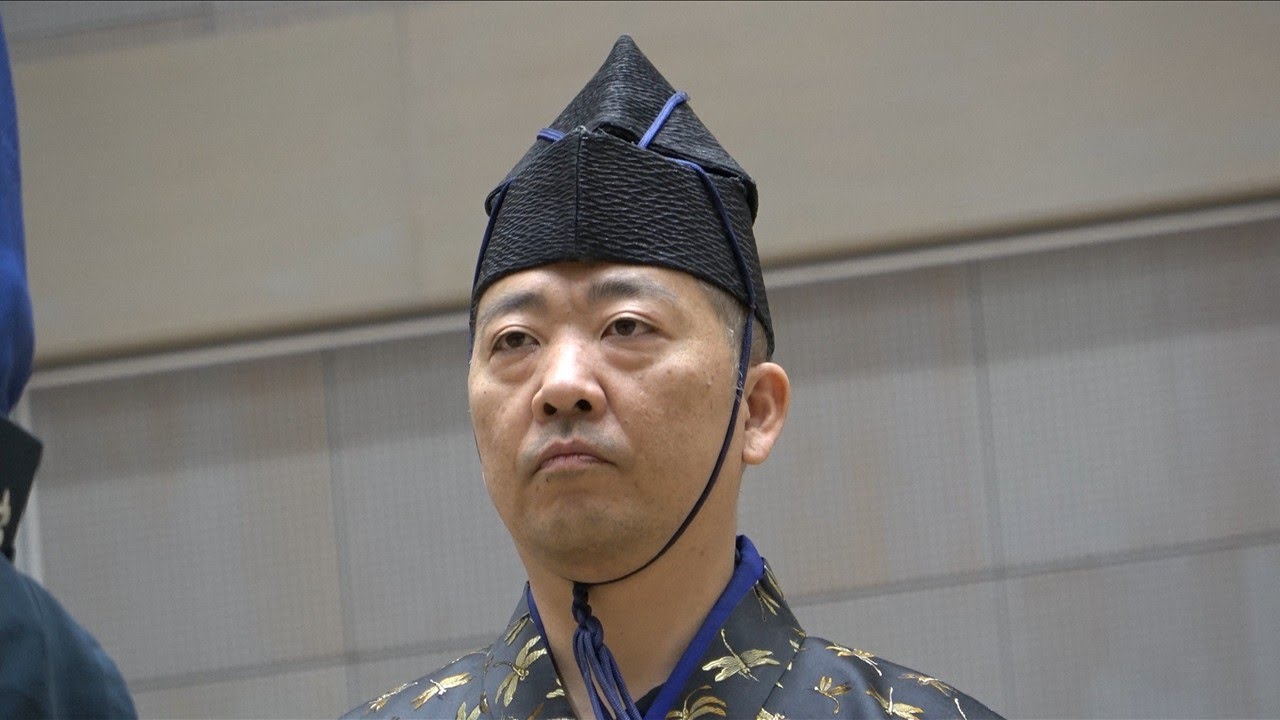 Sumo referee fired for embezzling wrestlers' money (Sumo News, Jun 9th) background