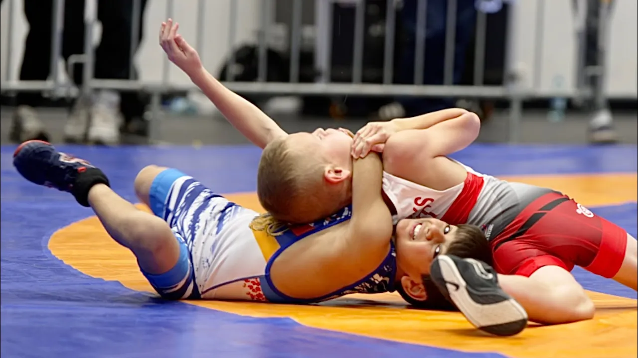 U13 Timurs Ranieks (LAT) vs Aris Galstyan (ARM) 26kg. Greco-roman boys youth wrestling tournament.