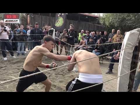 18 years old new boxing prospect! Cool debut TKO victory!