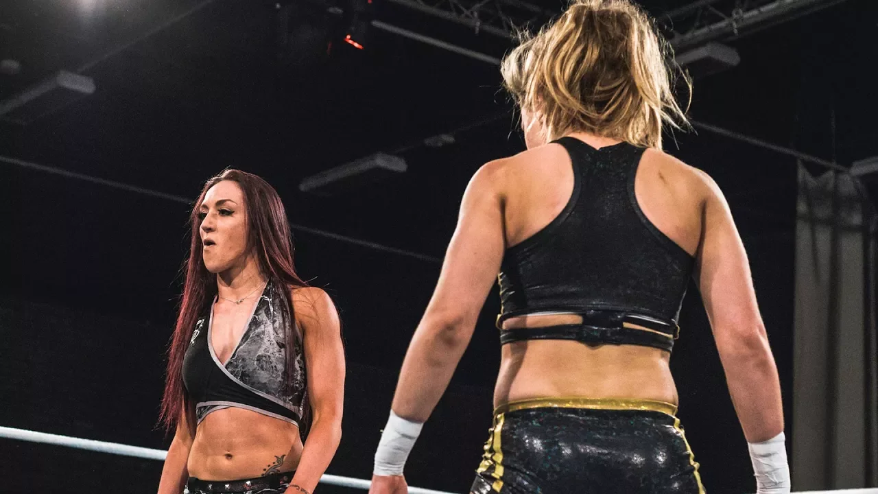 Millie McKenzie vs Kay Lee Ray - Women's Championship background