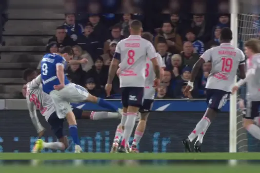 [Highlights] Early dominance! Panichelli's powerful禁区 shot saved, Gordo's rebound flies wide