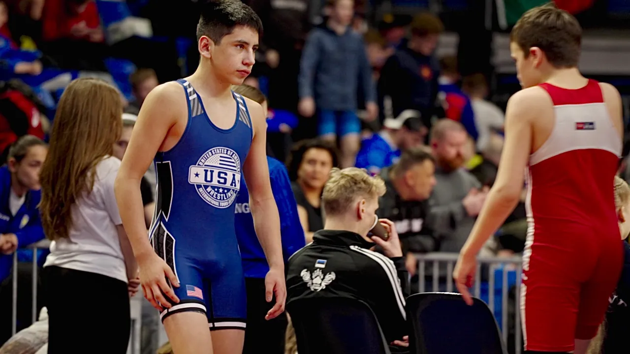U15 Asifs Malovs (LAT) vs Atticus Salinas (USA) 48kg. Freestyle boys wrestling tournament. B-cam-man