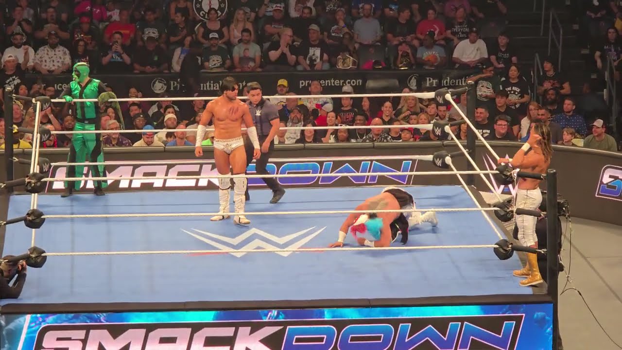 FULL MATCH: AAA World Tag Team Championships - Los Garza (c) vs Mr. Igauna & Psycho Clown 8-1-25