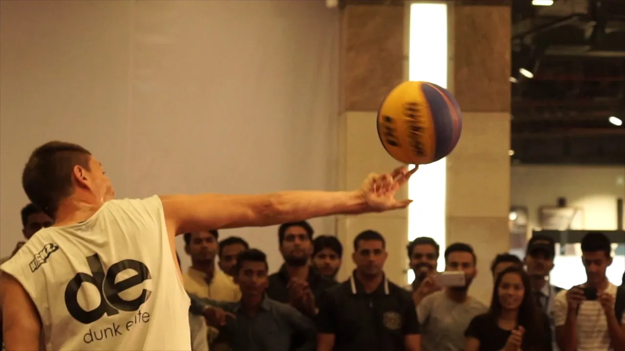 Slam Dunk Show by Smoove at Ambience Mall Gurgaon | India