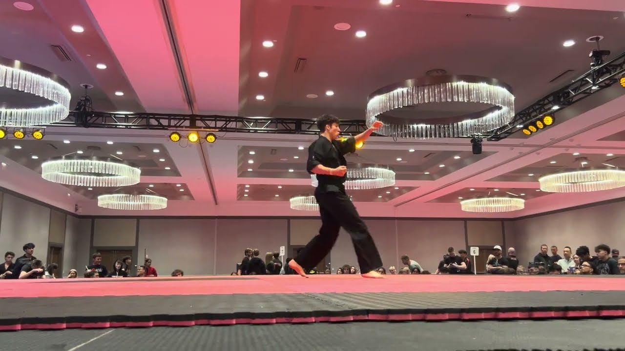 Austin Murray-Ohmart Men's Extreme Forms - Diamond Nationals 2025 background