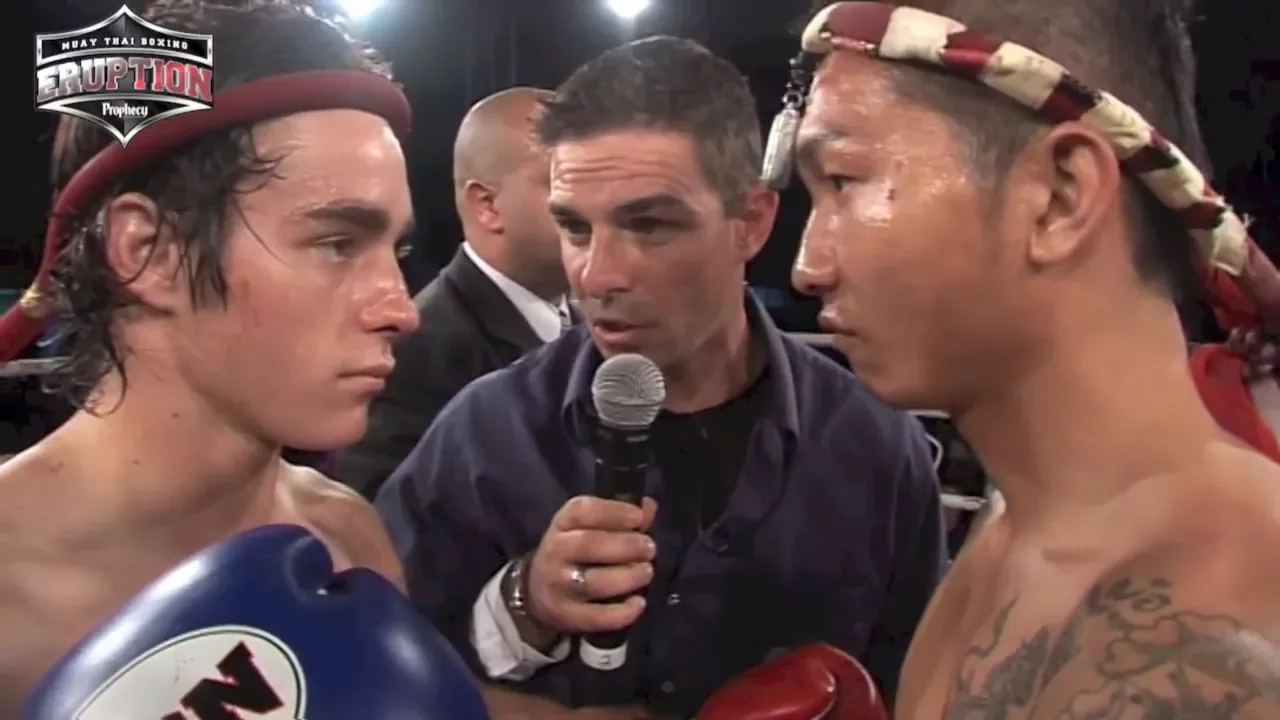 Eruption Muay Thai 6: Super 8 Final - Michael "Tomahawk" Thompson Vs Sing Siri
