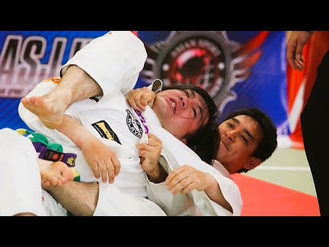 【柔術プリースト】佐藤光留 vs 佐々木亮 / ASJJF DUMAU JAPAN CUP 2017 【ブラジリアン柔術】Taku Ishii vs Takafumi Sano background