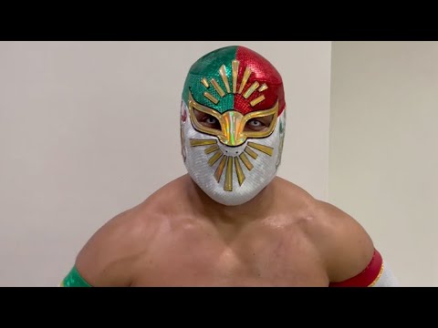 Mistico: The king is coming for MLW gold background