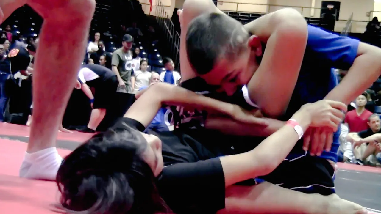 Girl Fighter Shocked Everyone! | Kushti Grappling Wrestling Dangal🥱#jiujitsu #wrestling