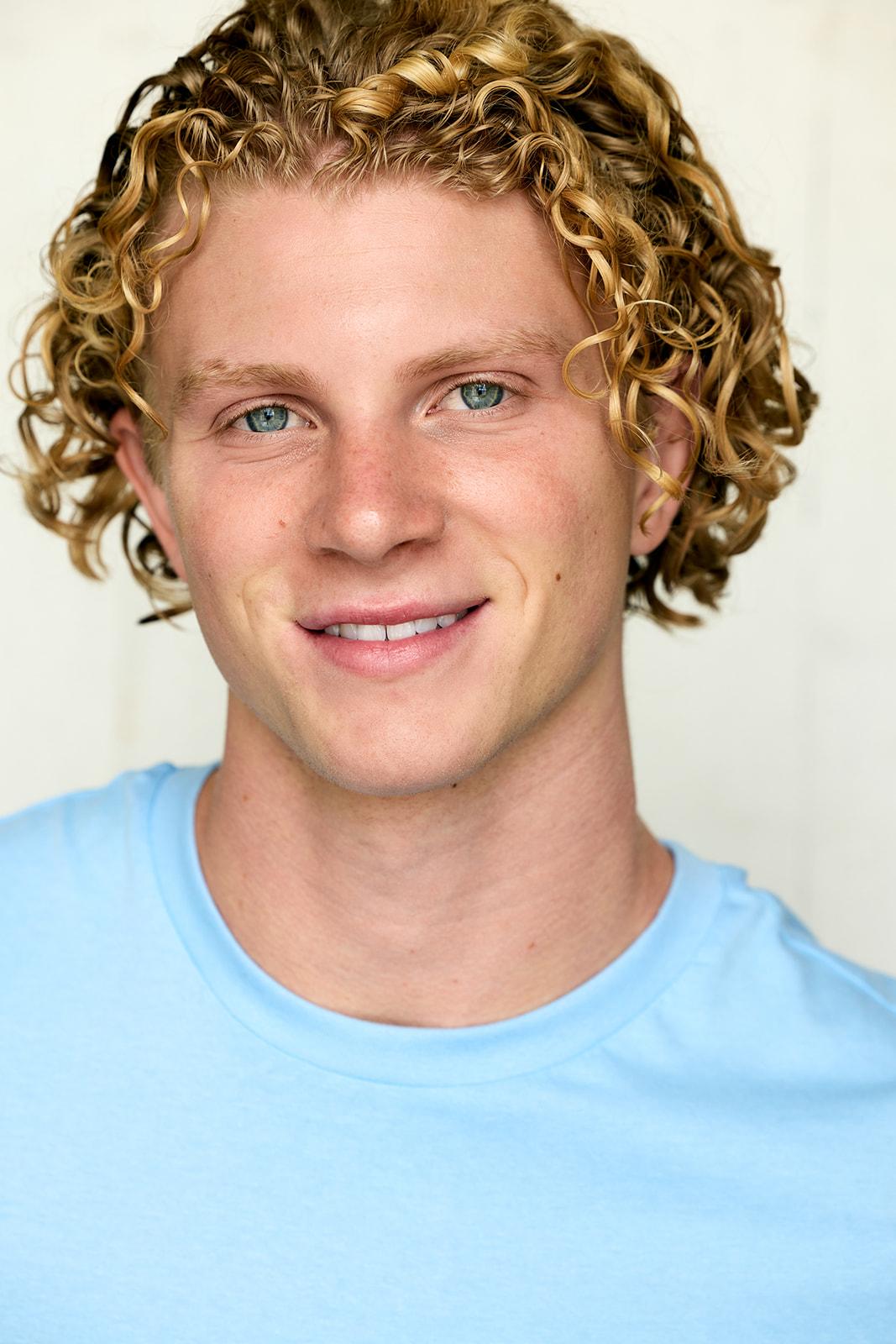 actor Evan Jachelski large photo