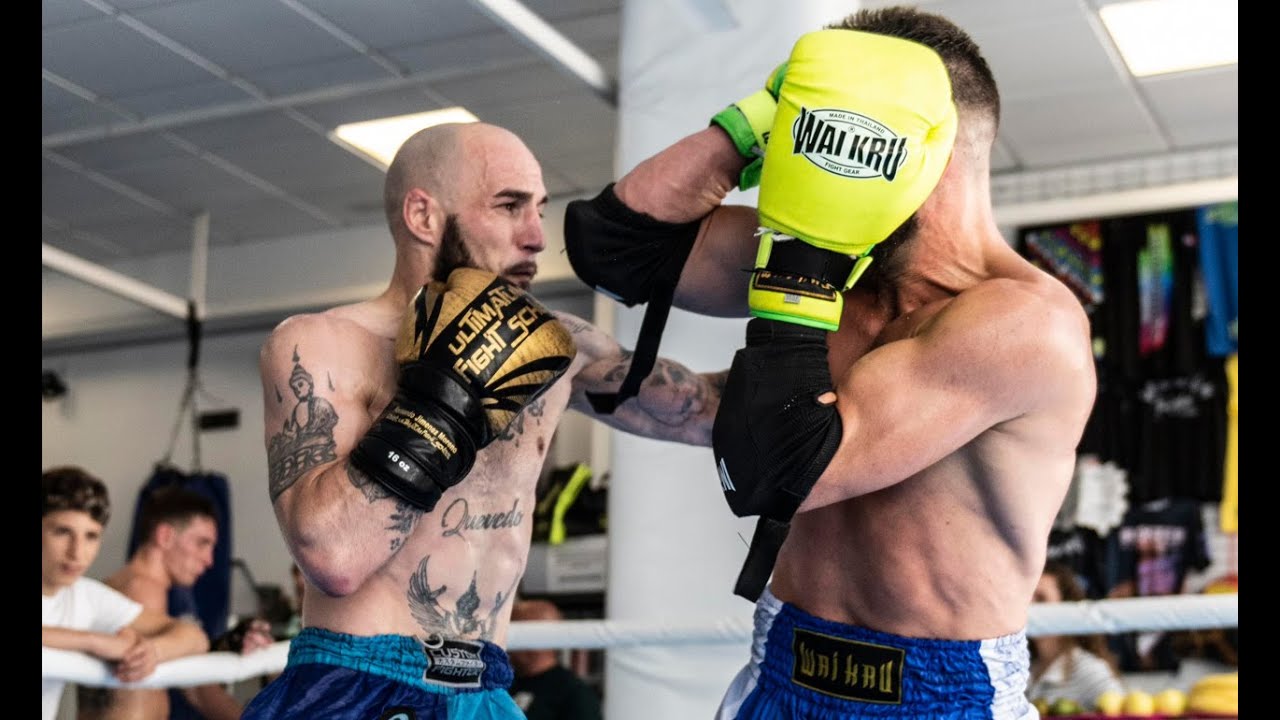 MUAY THAI SPARRING (EP.2) ft. Nico Carrillo, Daniel Puertas, Gorka Caro, Victor Conesa background