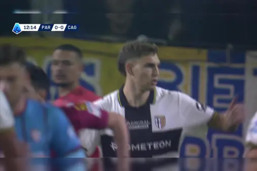 [Highlights] Pellegrino outjumps opponent, header goes wide