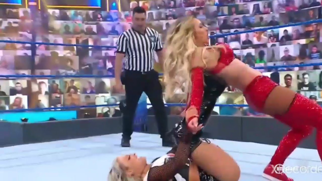 Carmella V.S Liv Morgan