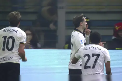 [Goal] Substitute makes an impact! Orsztanyo calmly slots into the far corner to equalize