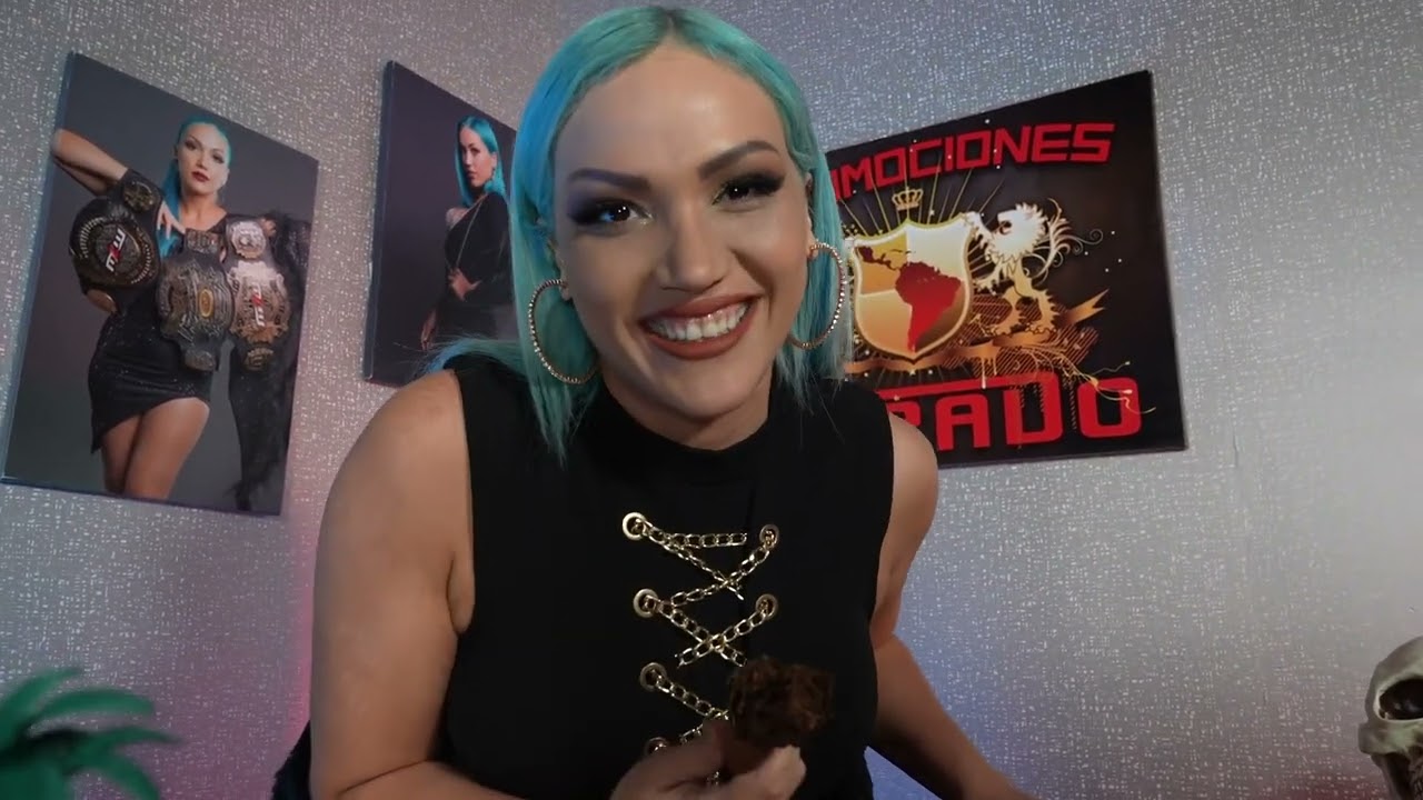 Salina de la Renta on CMLL's Virus coming to MLW background