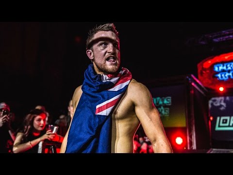 Travis Banks Says He's More Dangerous Without Pete Dunne background