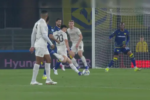 [Highlights] Elmas' dangerous curling shot saved by the goalkeeper