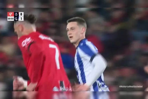 [Highlights] Fake pass, real shot! Torrentes creates space with a dummy, stinging strike saved