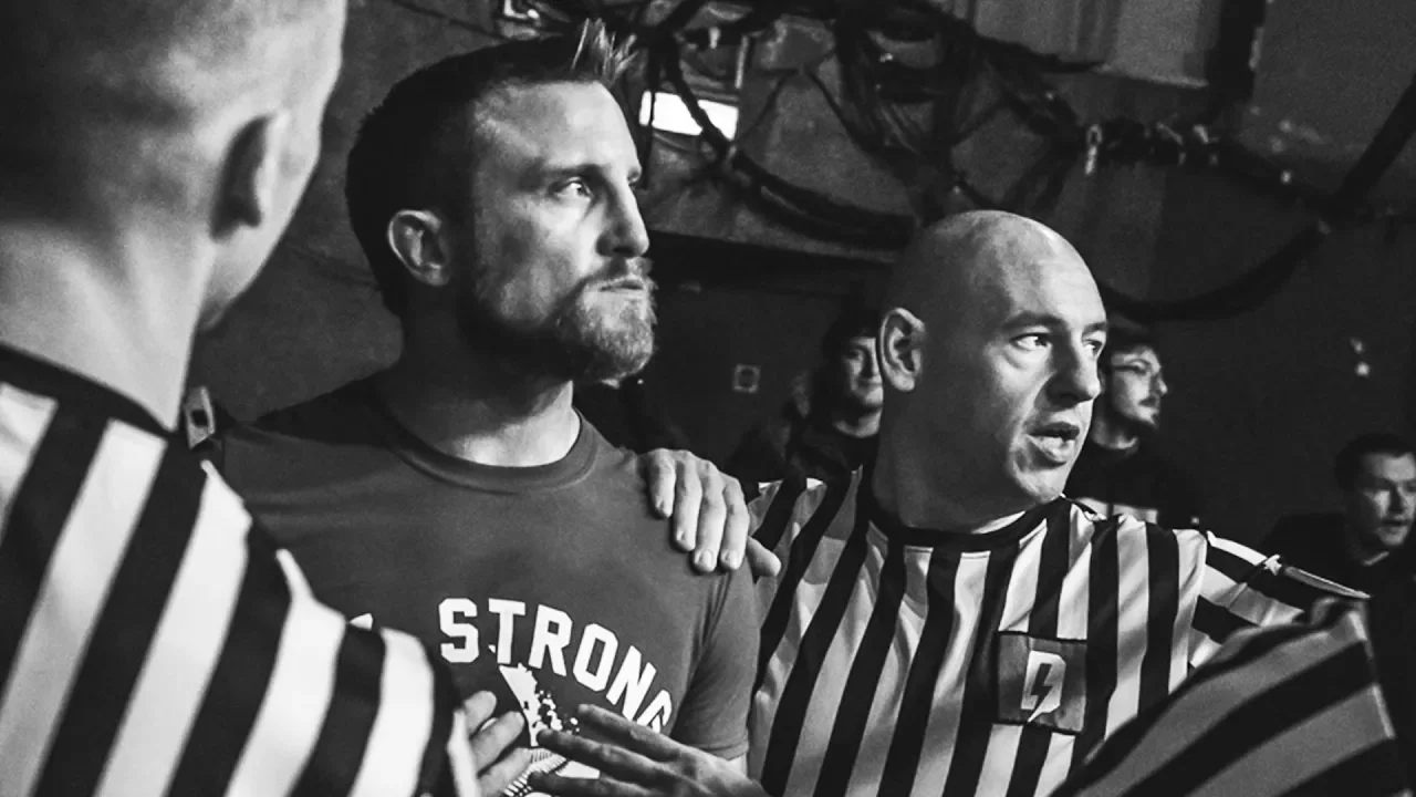 How Will Joe Hendry's Restraining Order On Travis Banks Affect Chain Reaction? background