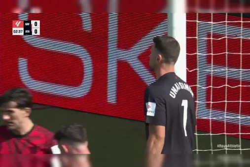 [Highlights] Attack right from the start! Pacha's powerful near-post shot saved by Unai Simon's brilliant stop