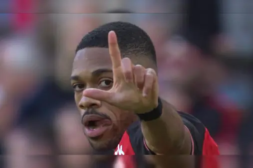 [Goal] All-out effort! Meling saves the ball at the byline and crosses, Nordin scores with a looping header