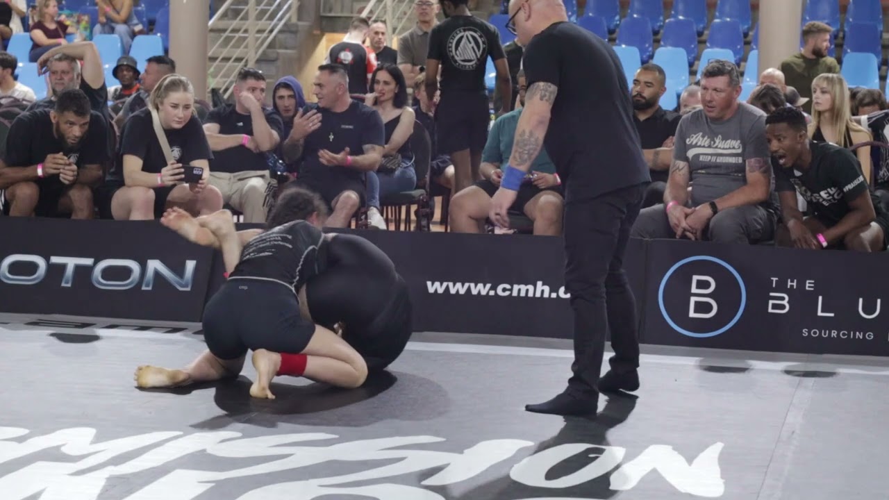 Marija Medak vs Debbie Falcao