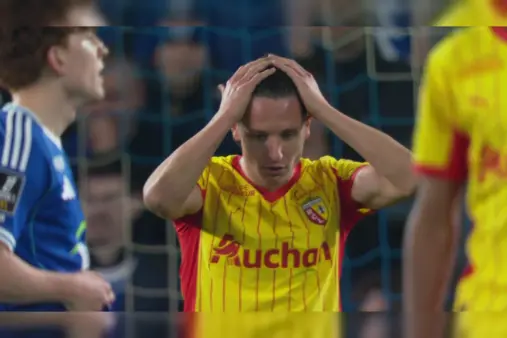 [Highlights] Thauvin meets teammate's cross, leaps high for a header that goes over the bar