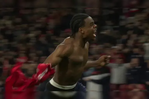 [Goal] Game over! Meunier sets up Ngoyi, who adjusts and scores