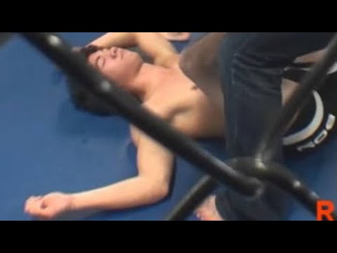 Girls CHOKEOUT Guys Unconscious in Brazilian Jiu-Jitsu