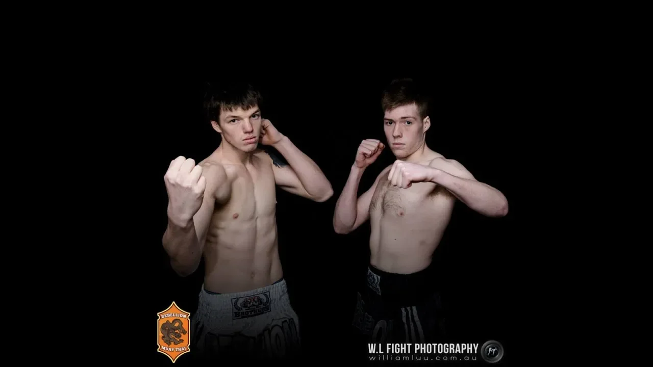 FULL FIGHT/ Road to Rebellion 3: Michael Krul vs Liam Wright background