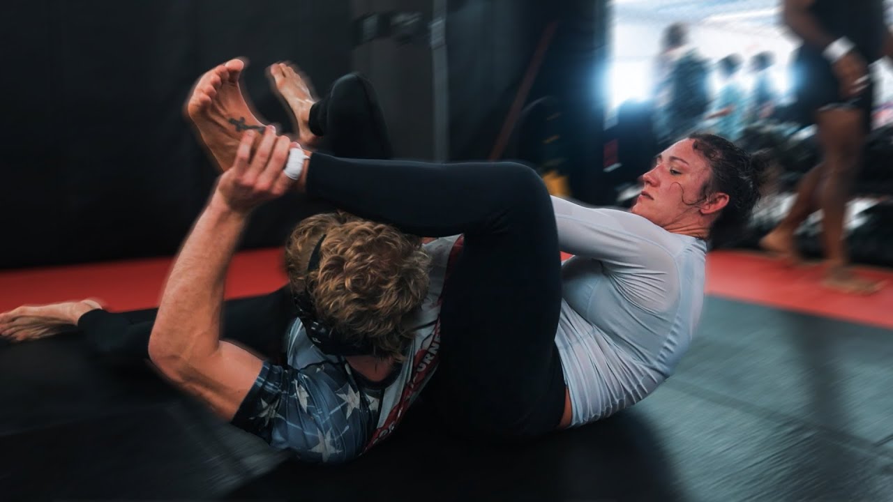 Full Round: Paige Ivette Clymer Uses Ecological Training For WNO 31