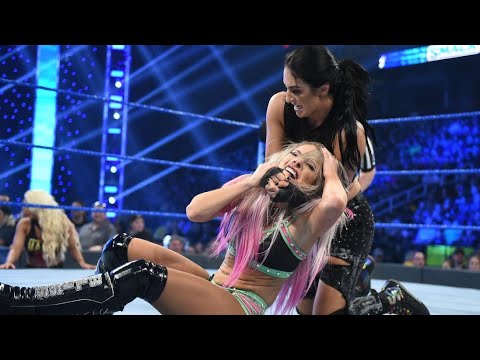 Alexa Bliss vs Sonya Deville.