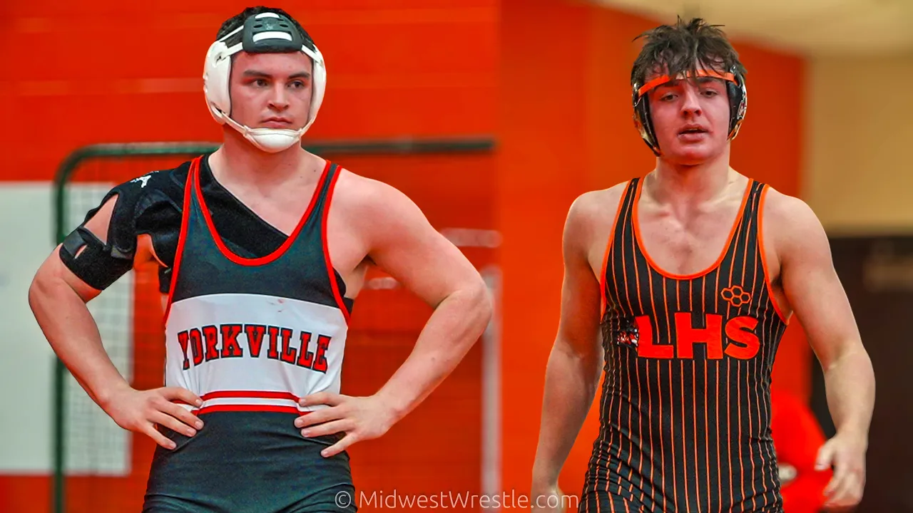 215 – Owen McGrory {G} of Libertyville IL vs. Ben Alvarez {R} of Yorkville IL backdrop