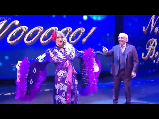 Charlotte Flair vs Peyton Royce. ( Ric Flair & Lacey Evans