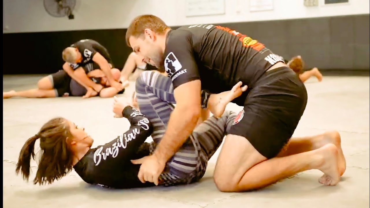 "He Underestimated Her... Big Mistake! 🥱 | Girl vs Boy Wrestling War"🤔#wrestling #jiujitsu #mma