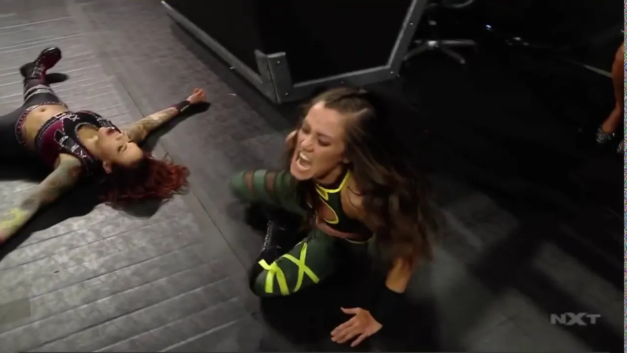 Kacy Catanzaro & Kayden Carter vs Toni Storm & Mercedes Martinez 2/2