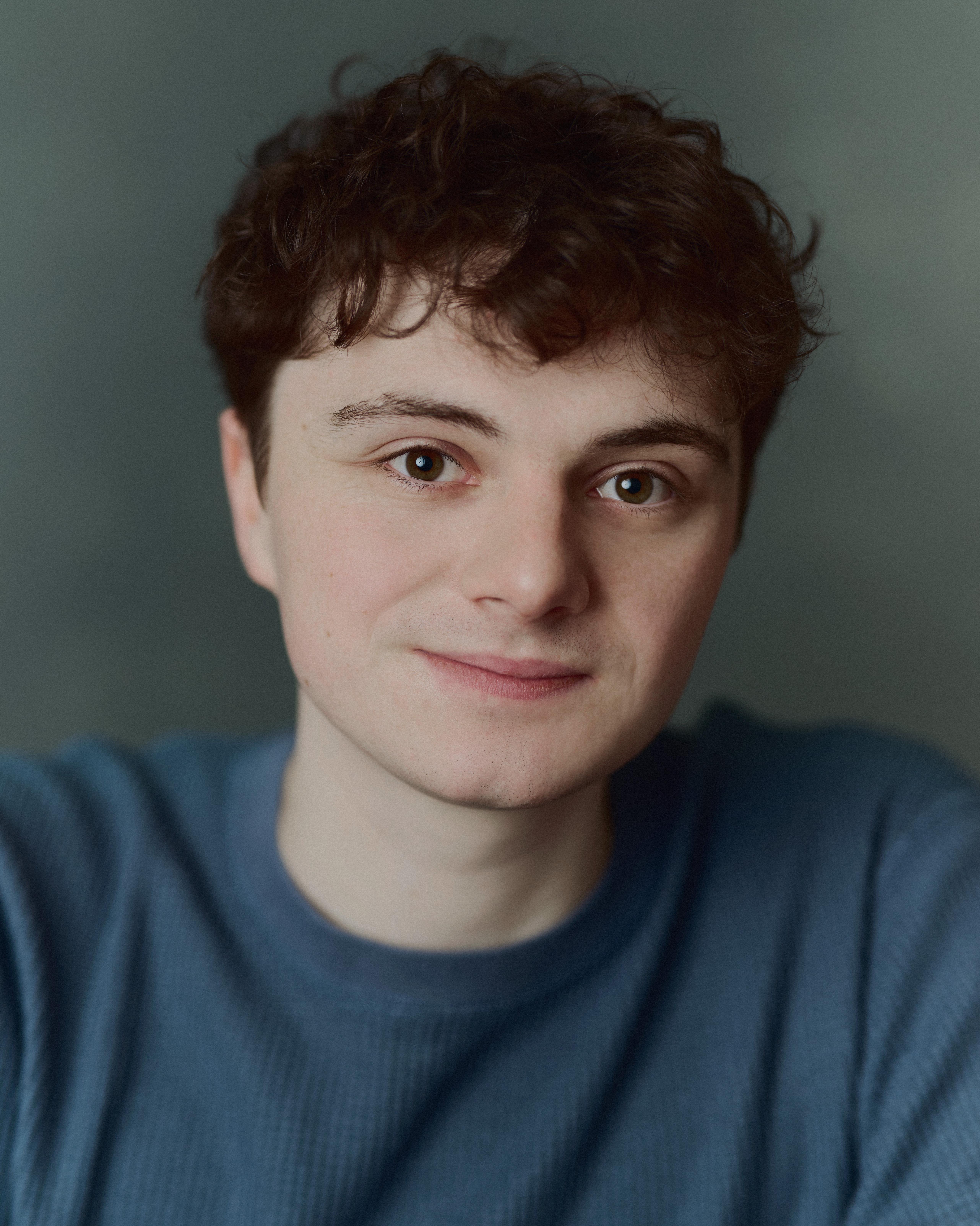 actor Dewi Wykes large photo