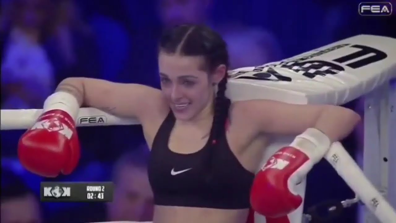 Women WRESTLING boxing Catfight Films hot fight