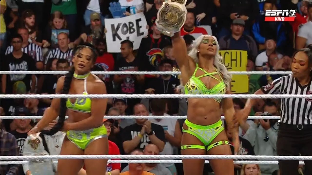 Bianca Belair & Jade Cargill Vs Alba Fyre & Isla Dawn - WWE RAW 9 de Septiembre 2024 Español background