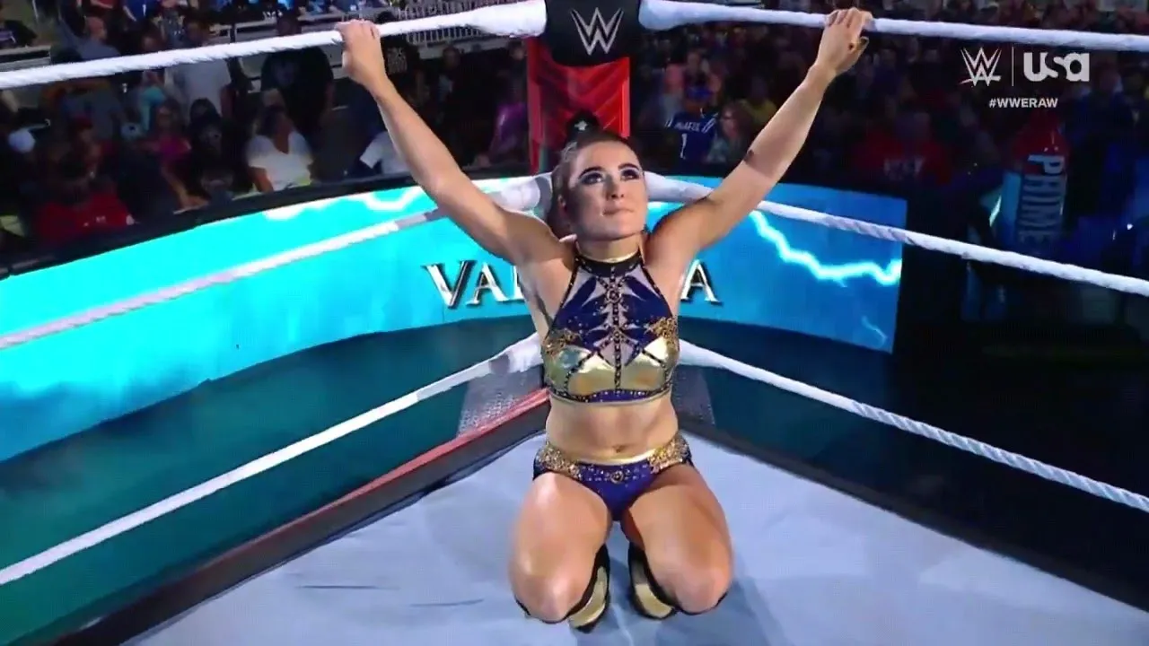 Lyra Valkyria VS Kairi Sane VS Shayna Baszler