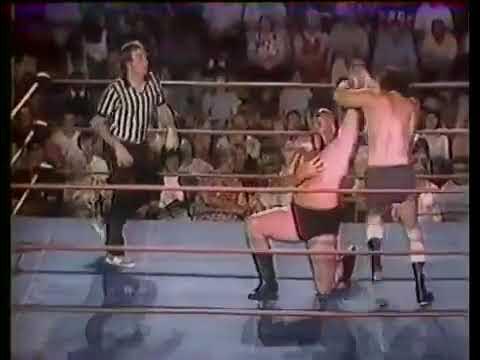 Bolo Mongol ( Masked Superstar) vs Dino Bravo. 1975