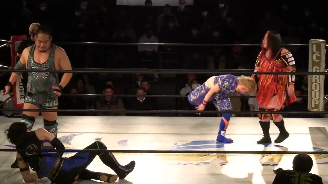 宮崎有妃&入江茂弘 vs 米山香織&新納刃 background