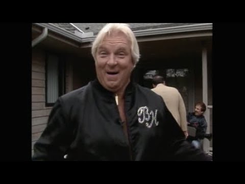 Bobby Heenan Disrupts Gorilla Monsoon's Holiday background