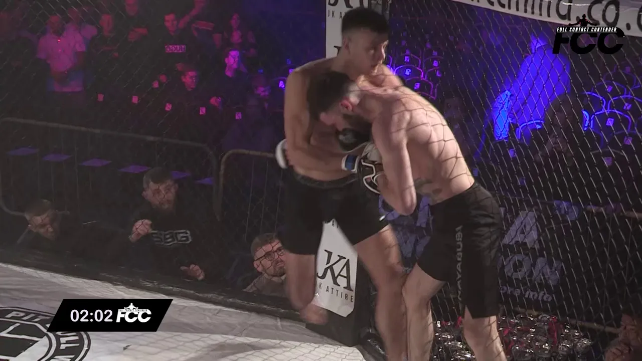 FCC 25: Trent Simm vs Lucas Roberto background