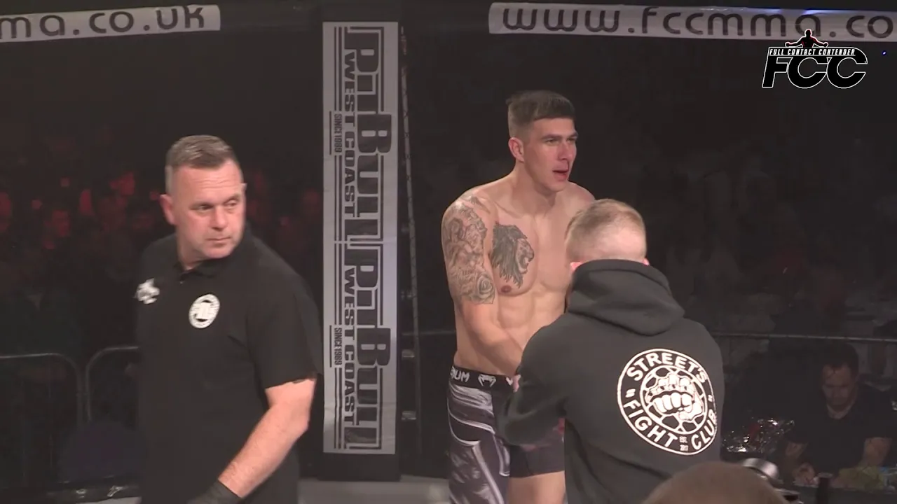 Sam Yates vs Leo James