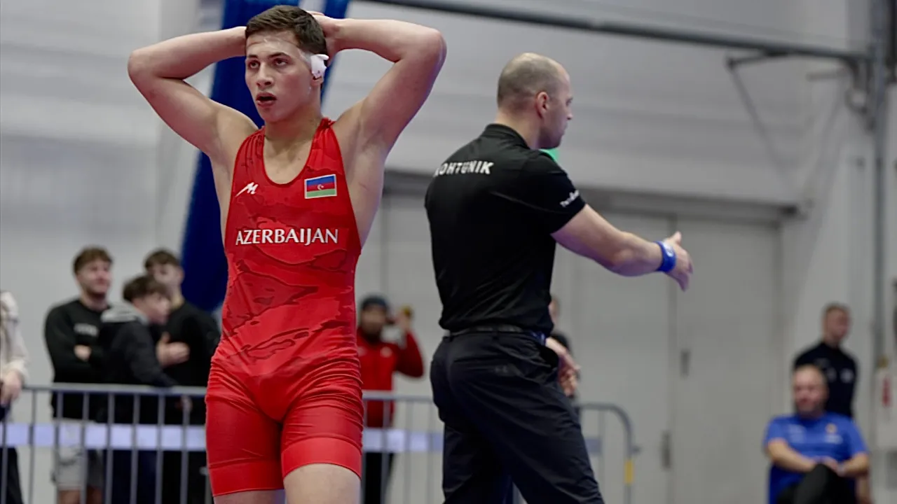 U17 Isfahan Hasanov (AZE) vs Mardo Ärmus (EST) 80kg. Greco-roman boys youth wrestling tournament.