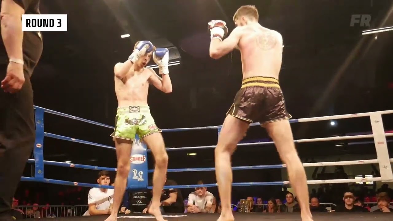 RISING MUAY THAI STAR đ Anthony Deary vs Harvey Thomson | Full Fight Replay | SuperShowDown