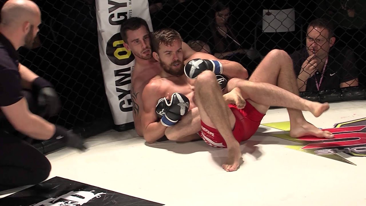 Dillin West vs Rees Kenny 135lbs Amatuer MMA Title background